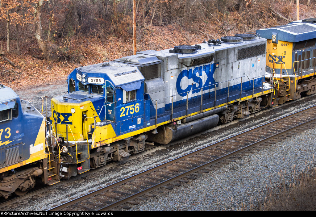 CSX GP38-2 #2756 on M370